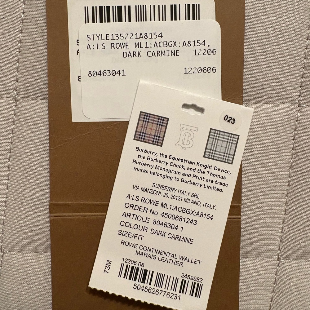 Burberry Red Leather Wallet - Picture 10 of 11